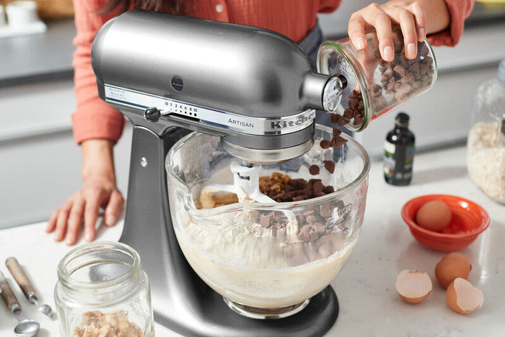 KitchenAid 4,8 L 5KSM175 Artisan Küchenmaschine Breadlover mit Messerschmidt Getreidemühlenvorsatz + Brotbackschüssel